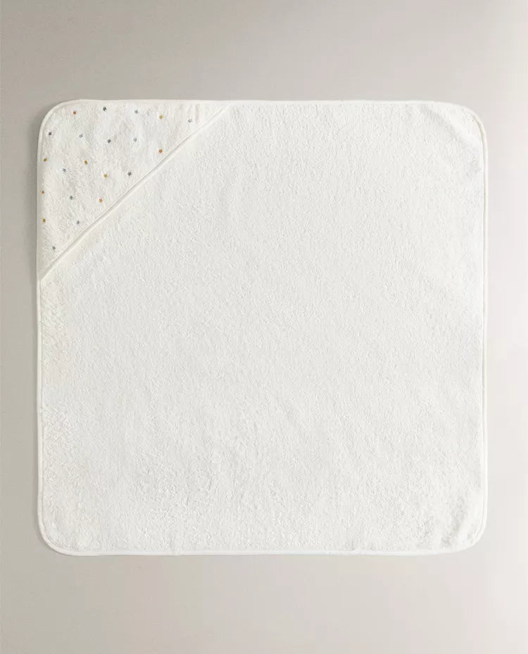 Soft Coral Fleece Baby Cloak Bath Towel – Cute Cartoon Hooded Bathrobe for Newborns & Toddlers